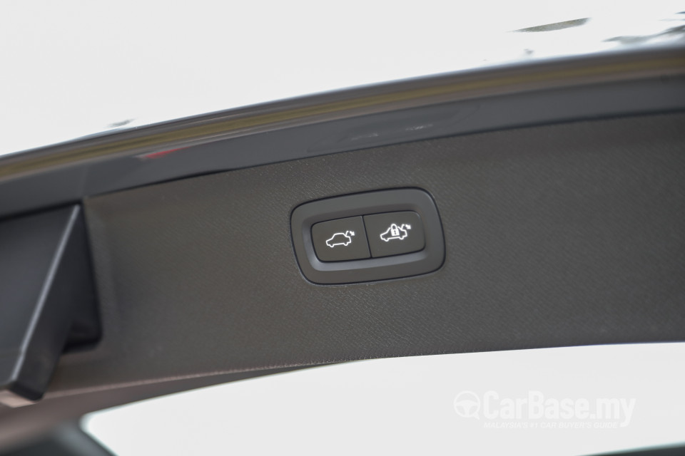 Volvo XC90 Mk2 Facelift (2019) Interior