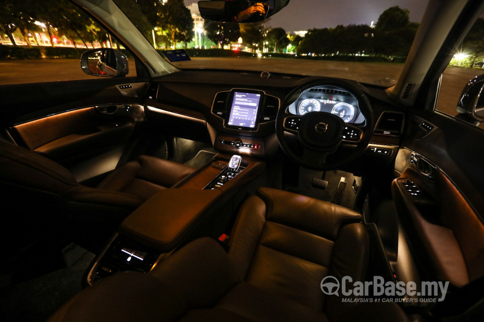 Volvo XC90 Mk2 Facelift (2019) Interior