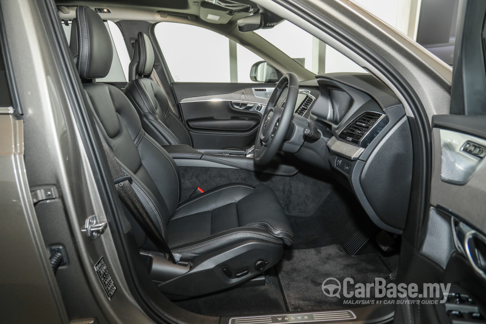 Volvo XC90 Mk2 Facelift (2019) Interior