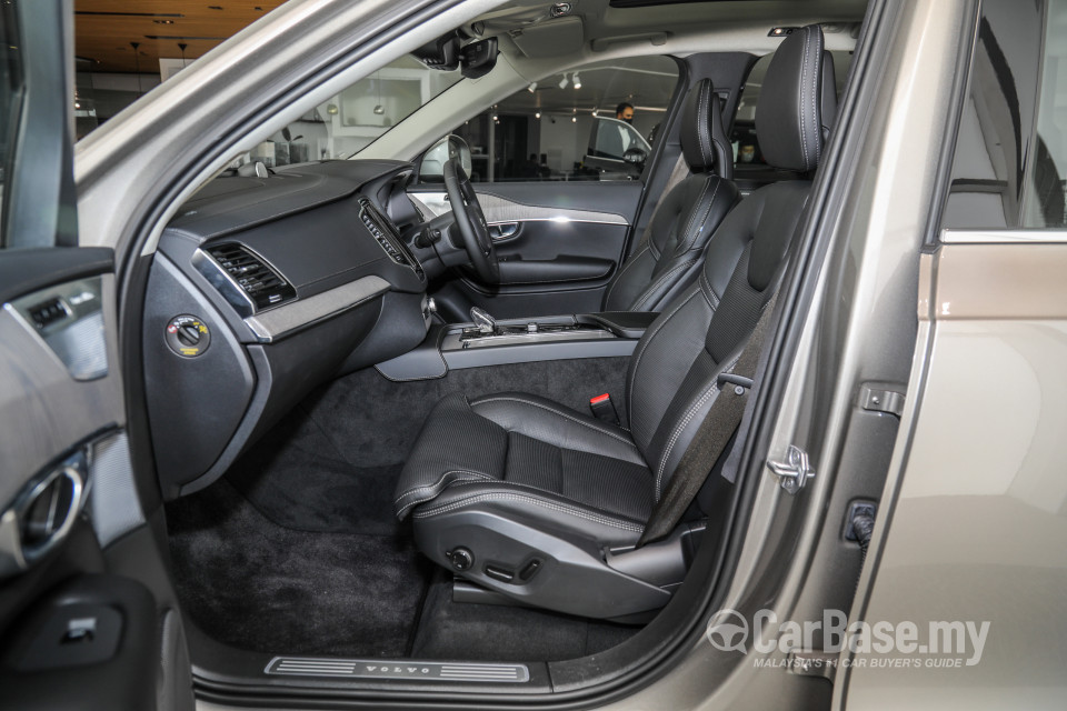 Volvo XC90 Mk2 Facelift (2019) Interior