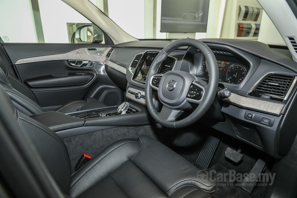 Volvo XC90 Mk2 Facelift (2019) Interior