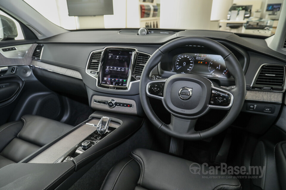 Volvo XC90 Mk2 Facelift (2019) Interior