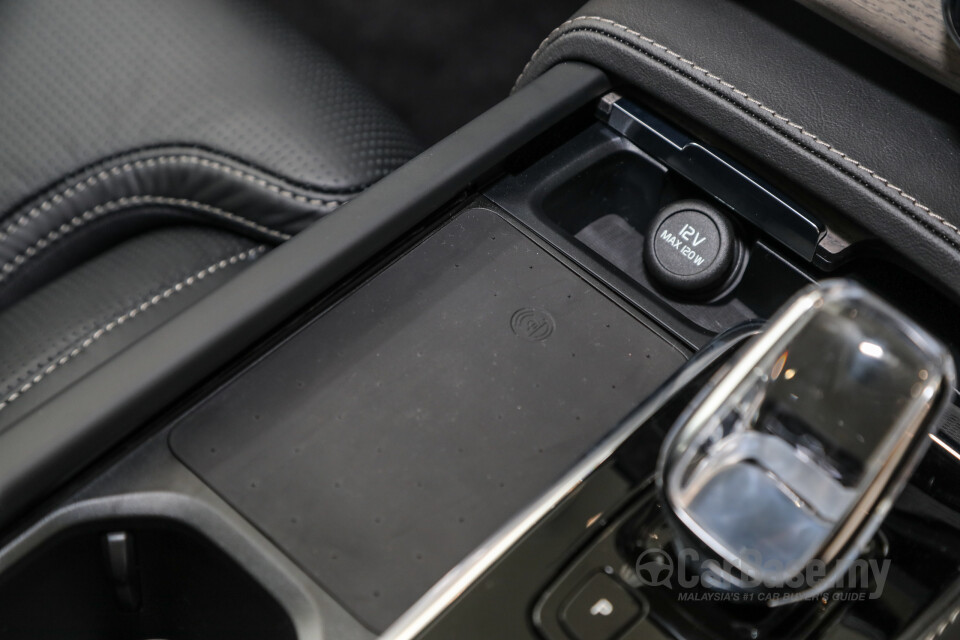 Volvo XC90 Mk2 Facelift (2019) Interior