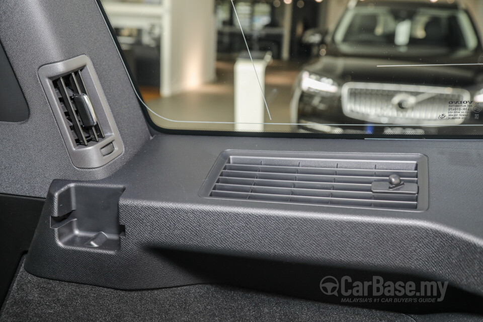 Volvo XC90 Mk2 Facelift (2019) Interior