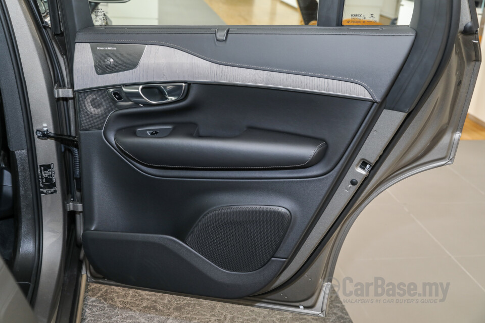 Volvo XC90 Mk2 Facelift (2019) Interior