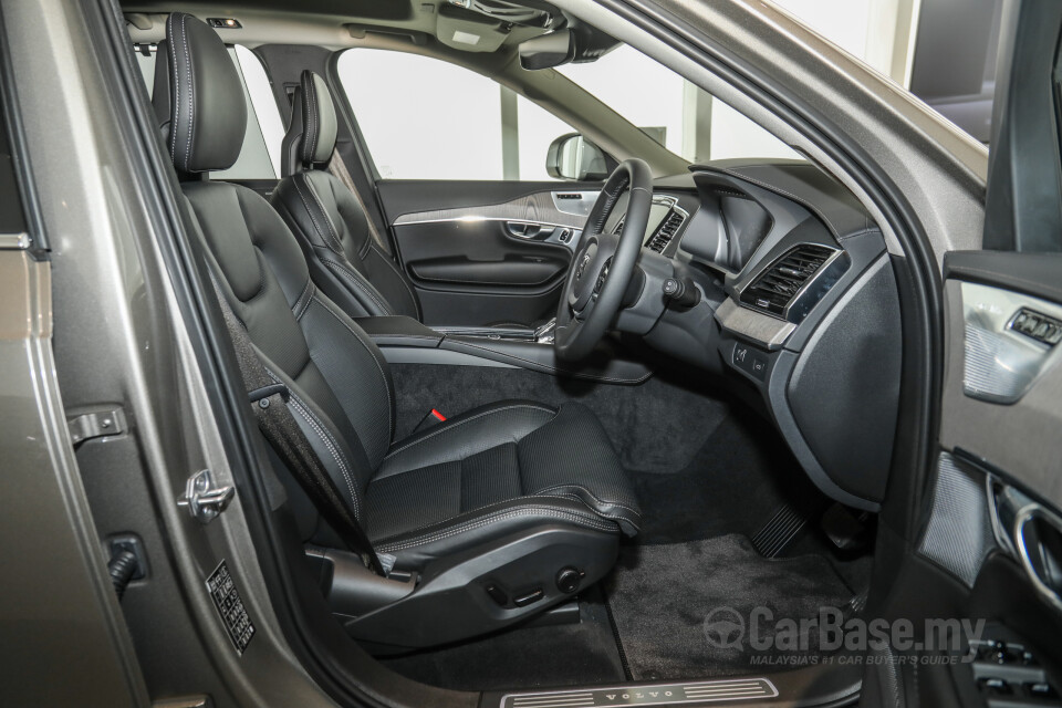 Volvo XC90 Mk2 Facelift (2019) Interior