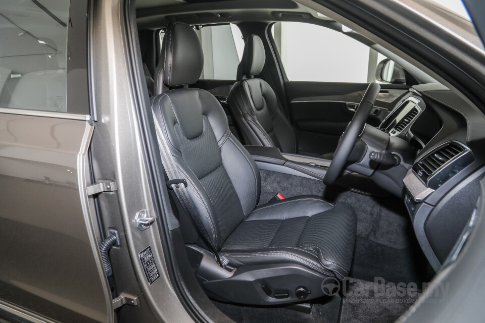 Volvo XC90 Mk2 Facelift (2019) Interior