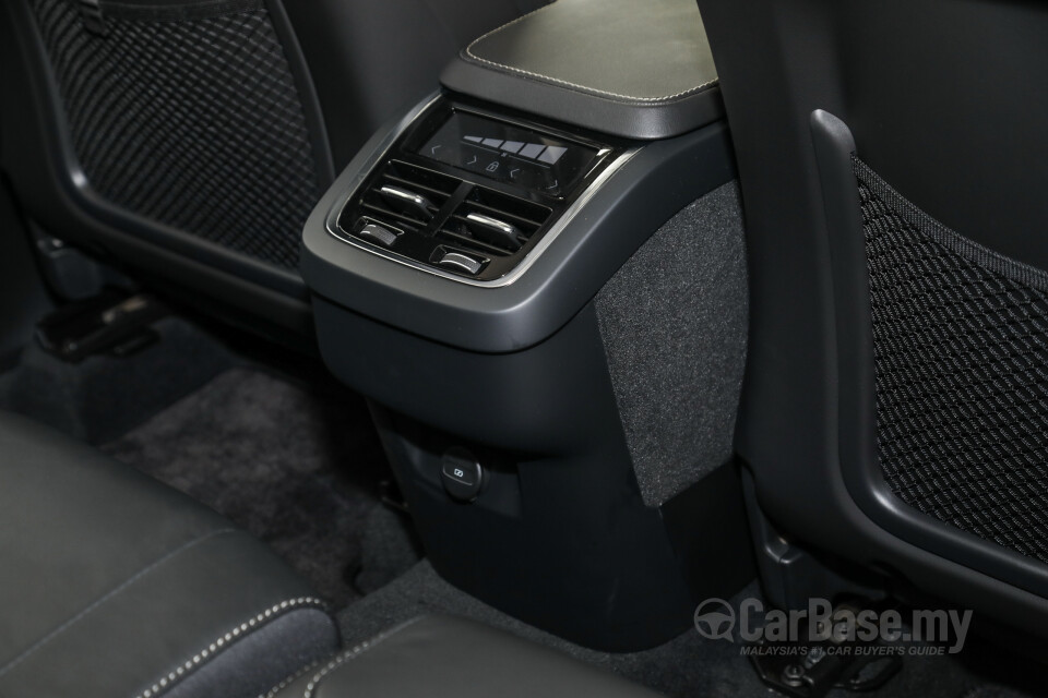 Volvo XC90 Mk2 Facelift (2019) Interior