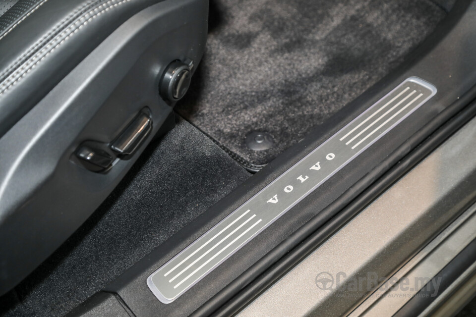 Volvo XC90 Mk2 Facelift (2019) Interior