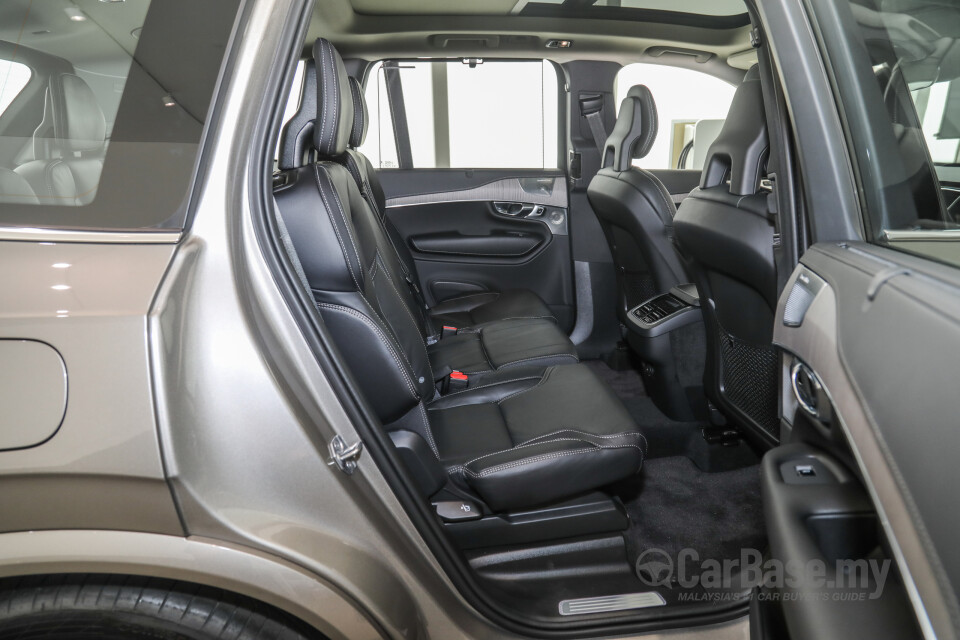 Volvo XC90 Mk2 Facelift (2019) Interior