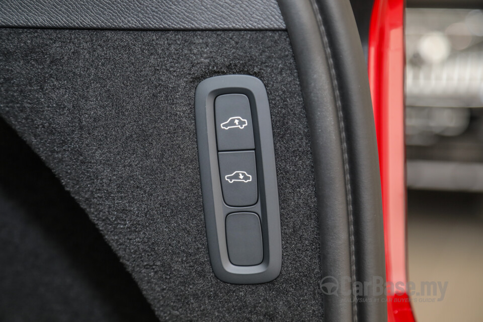 Volvo XC90 Mk2 Facelift (2019) Interior