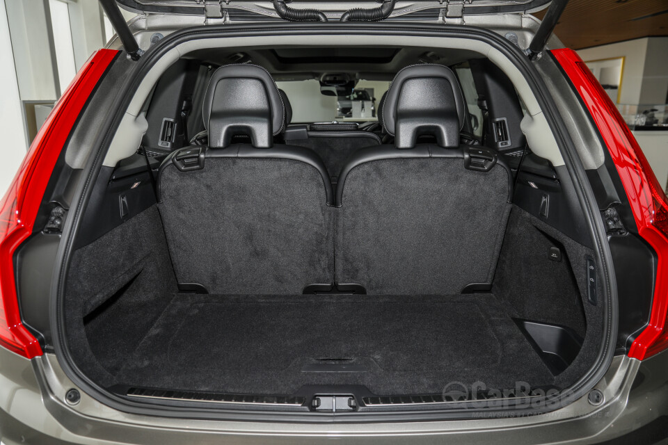 Volvo XC90 Mk2 Facelift (2019) Interior