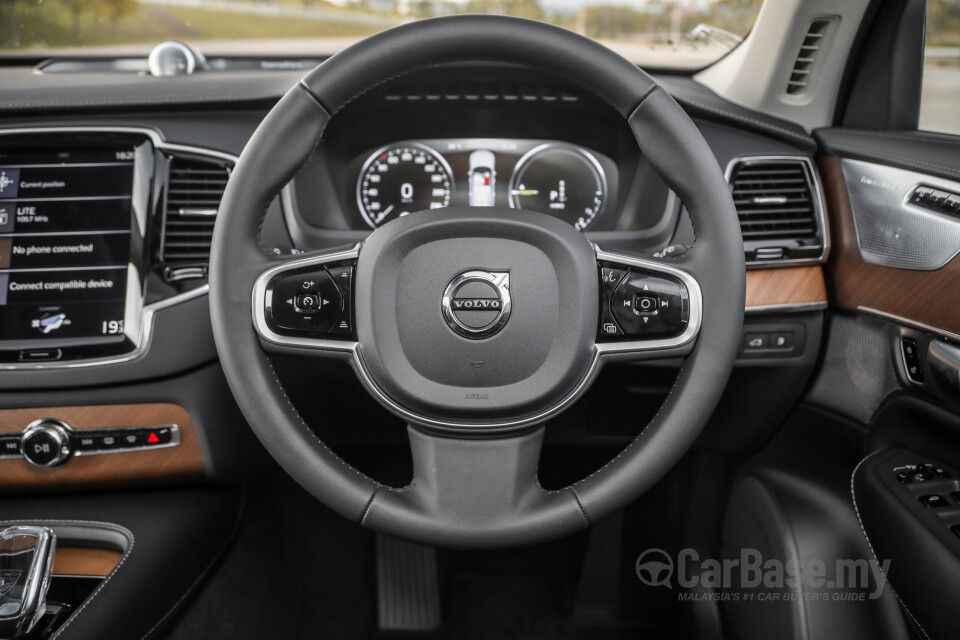 Volvo XC90 Mk2 Facelift (2019) Interior