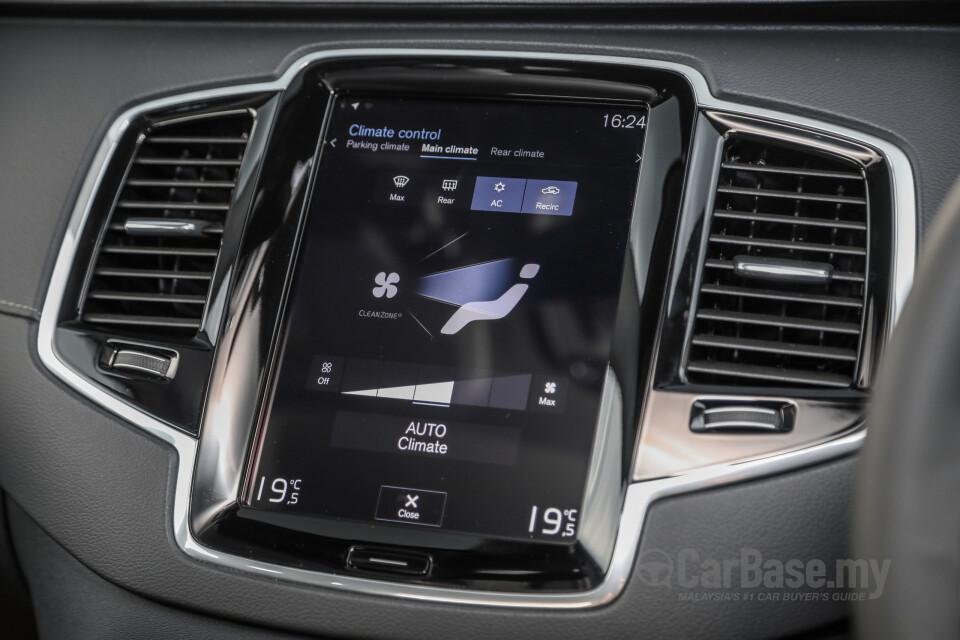 Volvo XC90 Mk2 Facelift (2019) Interior