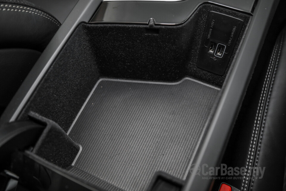 Volvo XC90 Mk2 Facelift (2019) Interior