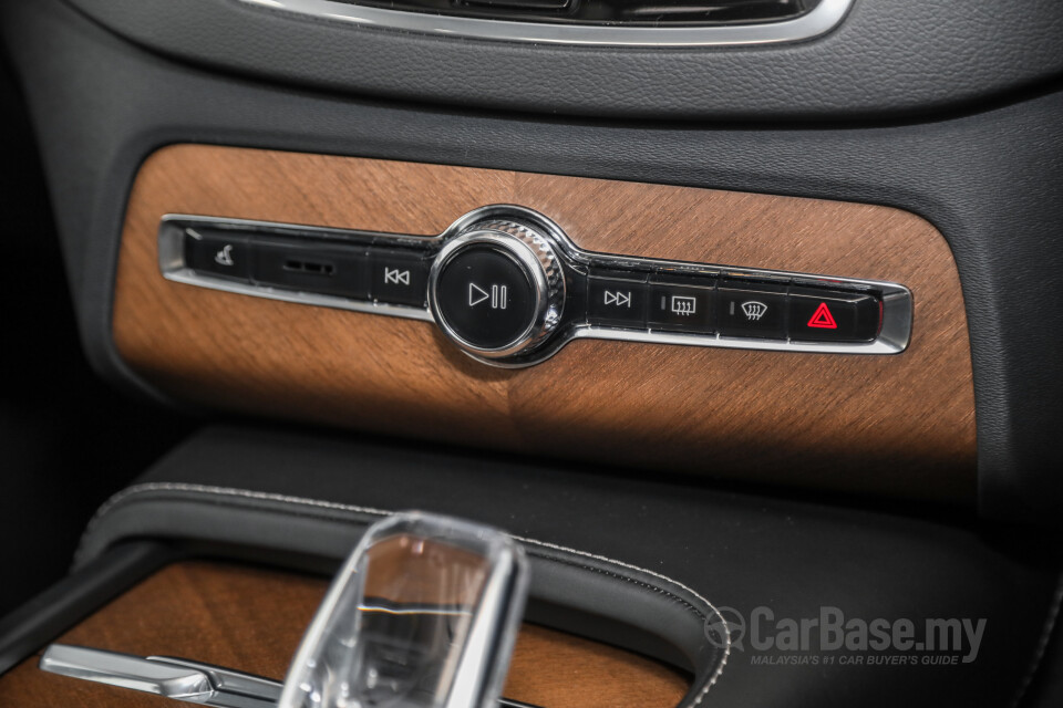 Volvo XC90 Mk2 Facelift (2019) Interior