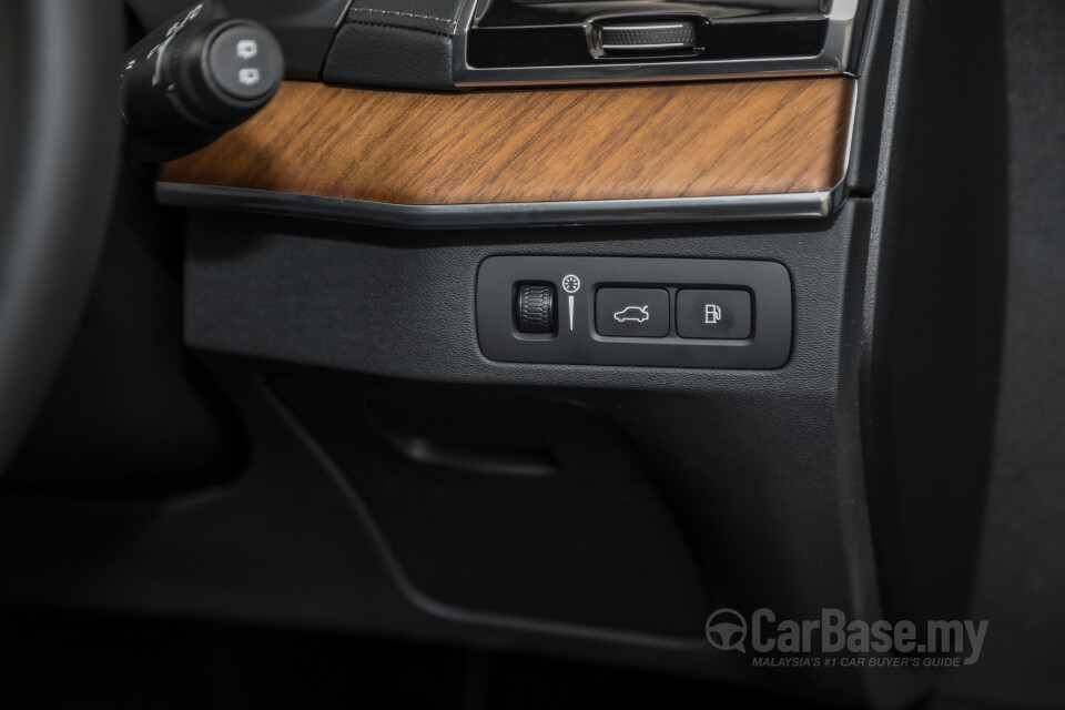 Volvo XC90 Mk2 Facelift (2019) Interior