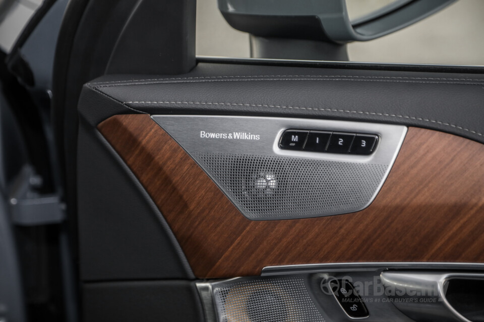 Volvo XC90 Mk2 Facelift (2019) Interior