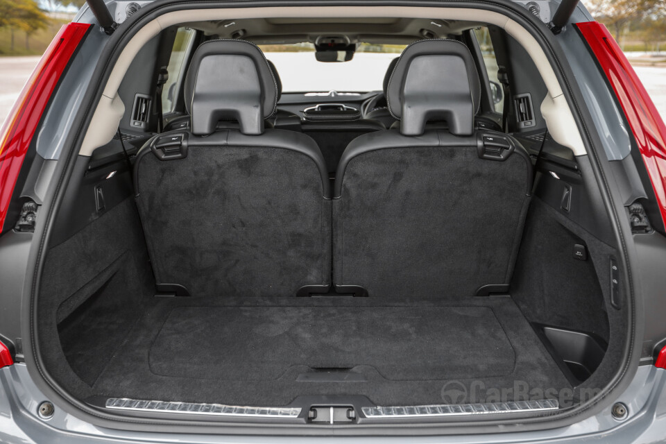 Volvo XC90 Mk2 Facelift (2019) Interior