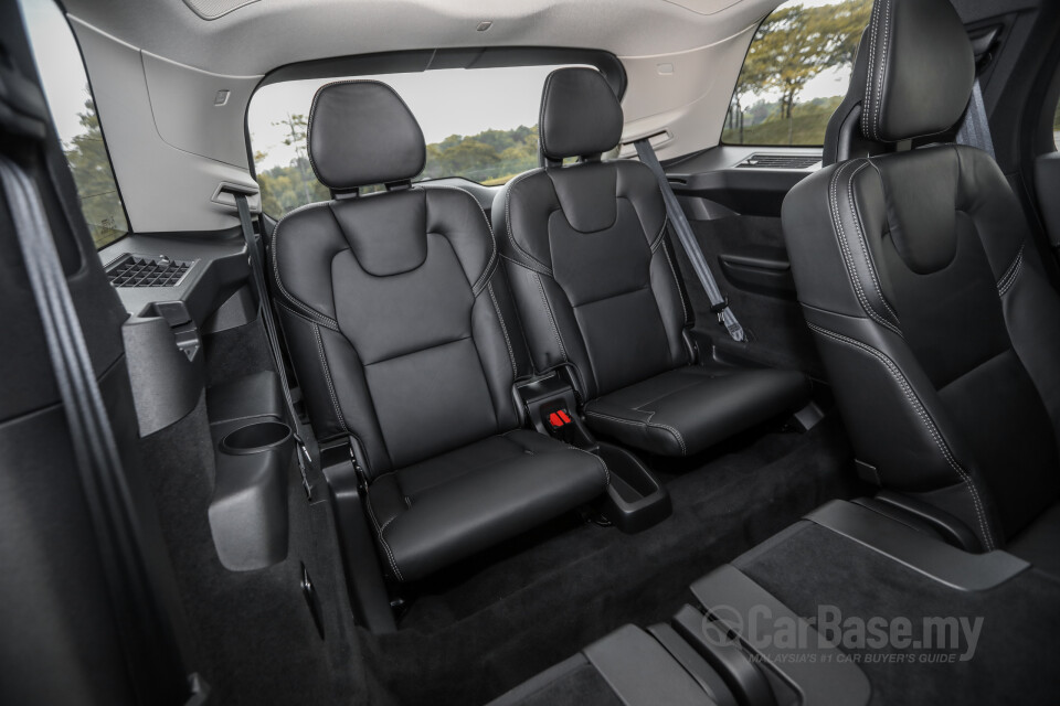 Volvo XC90 Mk2 Facelift (2019) Interior