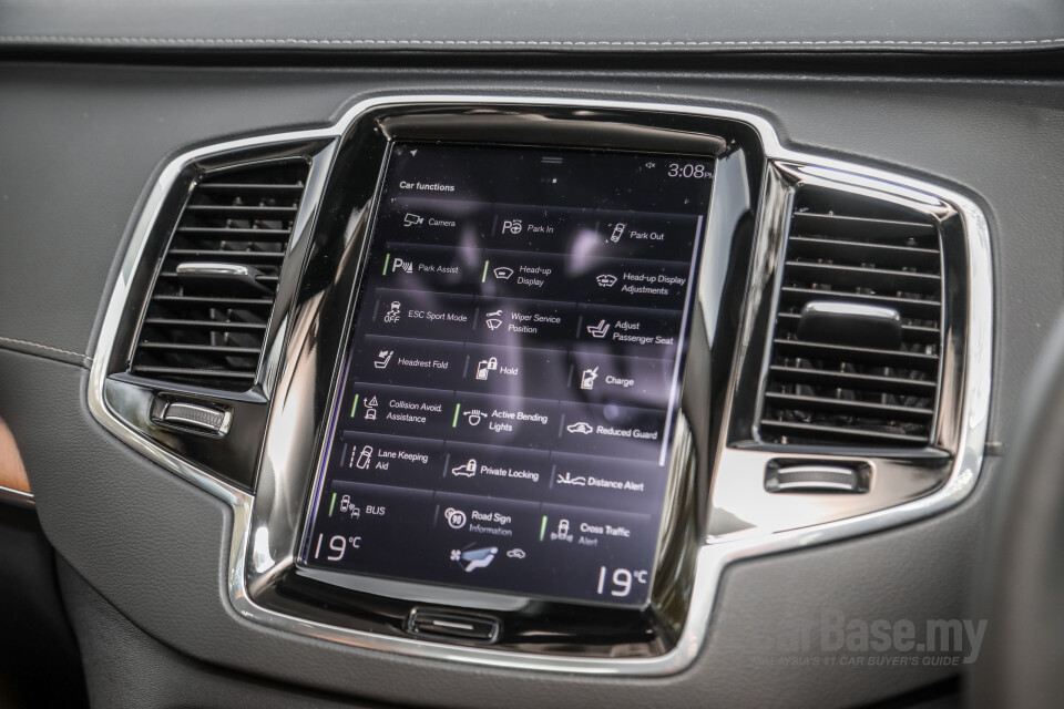 Volvo XC90 Mk2 Facelift (2019) Interior