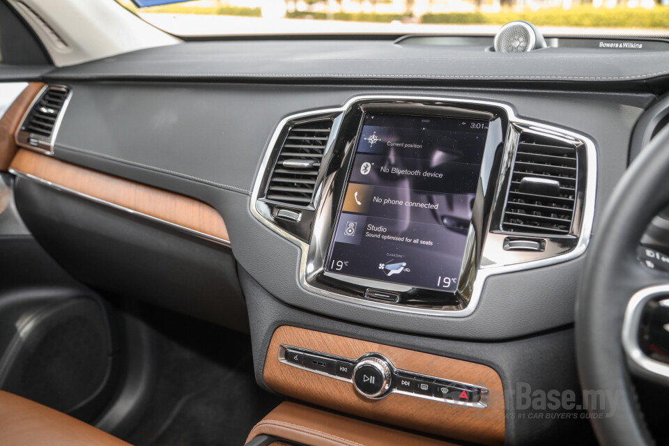 Volvo XC90 Mk2 Facelift (2019) Interior