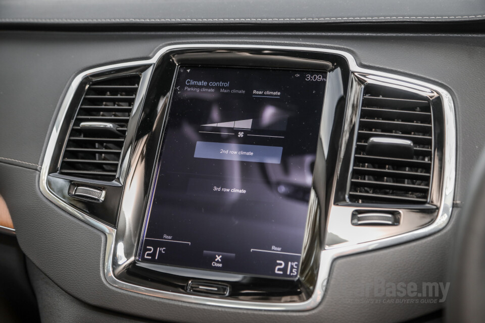 Volvo XC90 Mk2 Facelift (2019) Interior