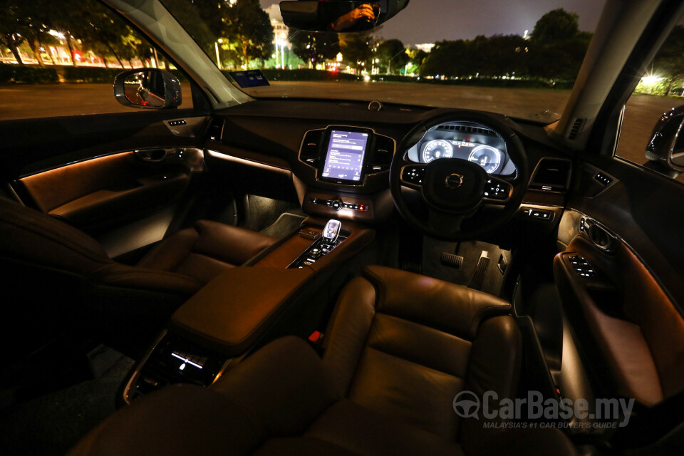 Volvo XC90 Mk2 Facelift (2019) Interior