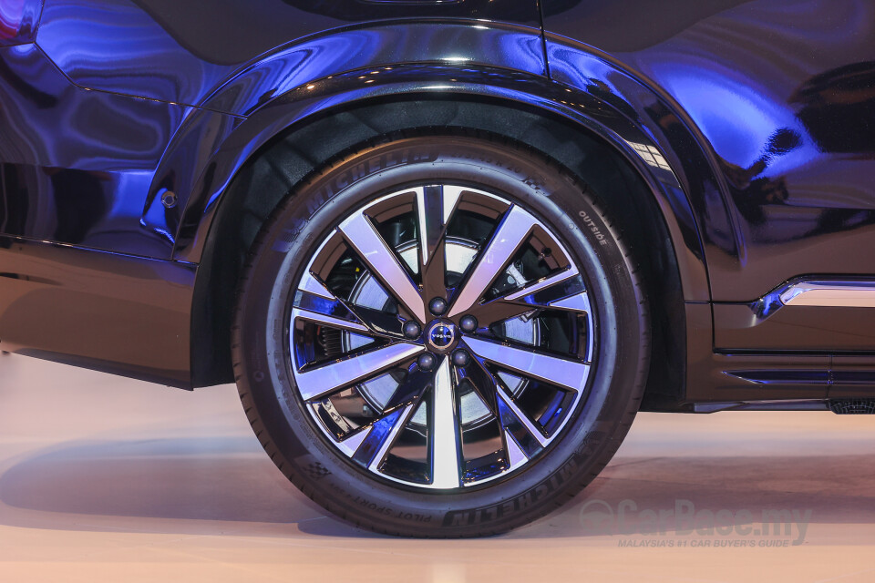 Volvo XC90 Mk2 Facelift 2 (2025) Exterior