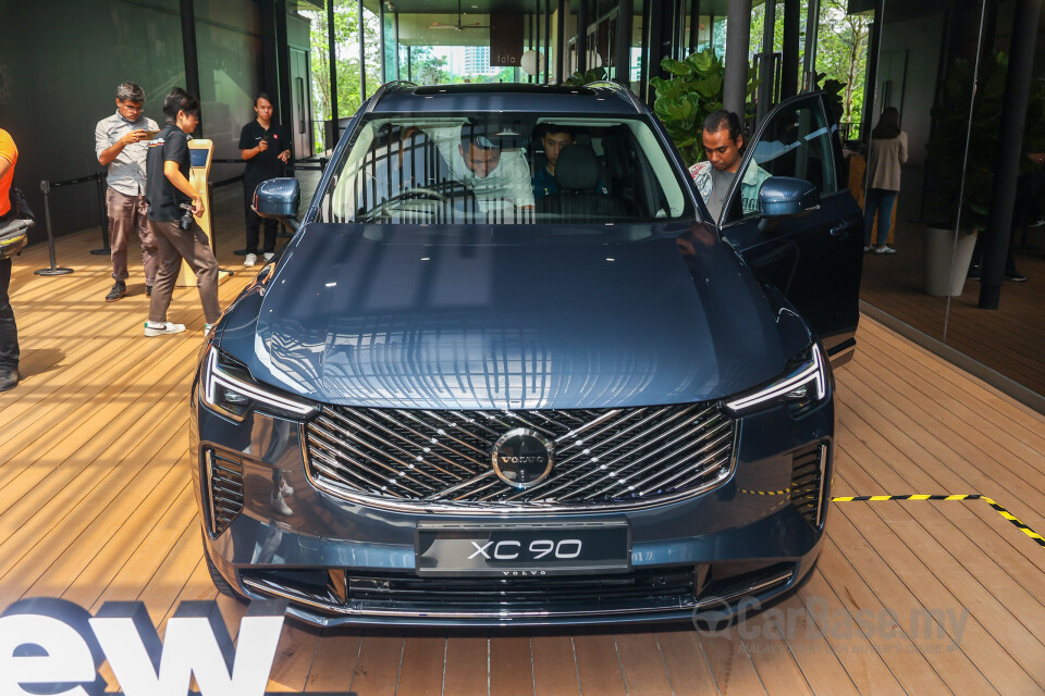 Volvo XC90 Mk2 Facelift 2 (2025) Exterior