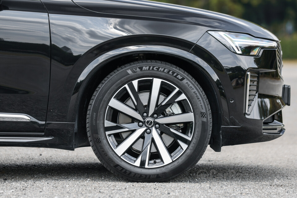 Volvo XC90 Mk2 Facelift 2 (2025) Exterior