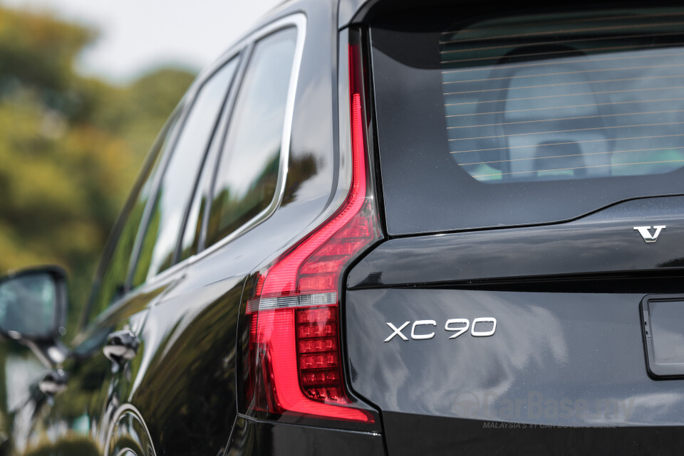 Volvo XC90 Mk2 Facelift 2 (2025) Exterior