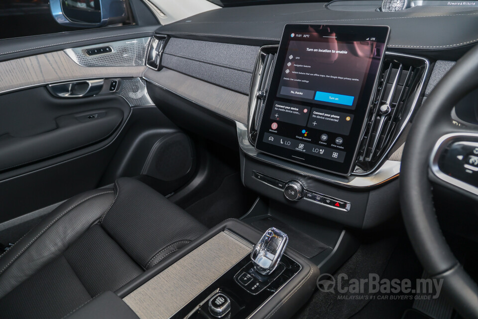 Volvo XC90 Mk2 Facelift 2 (2025) Interior