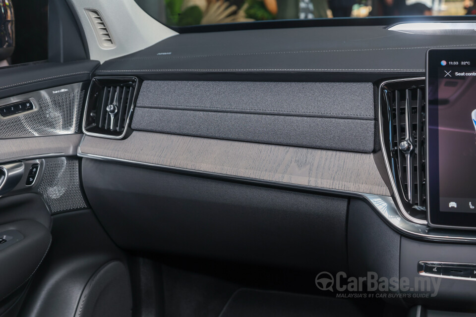 Volvo XC90 Mk2 Facelift 2 (2025) Interior