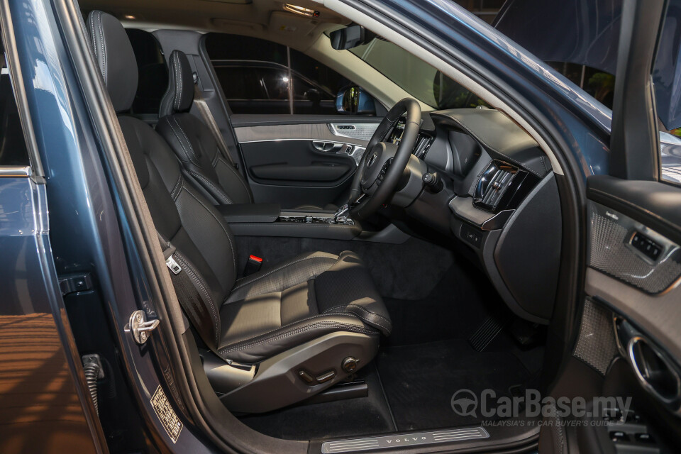 Volvo XC90 Mk2 Facelift 2 (2025) Interior