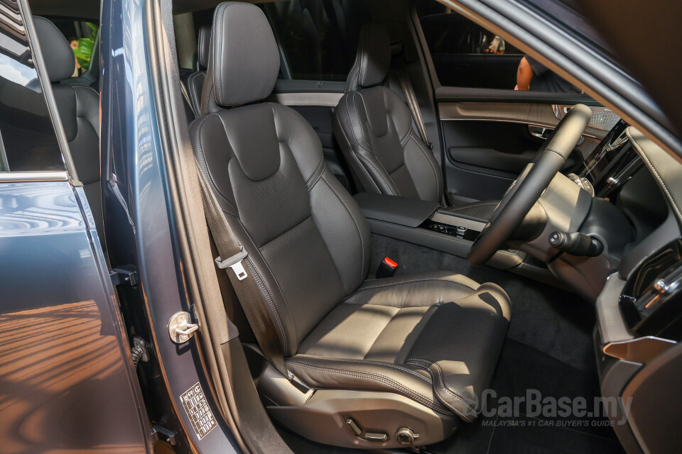 Volvo XC90 Mk2 Facelift 2 (2025) Interior