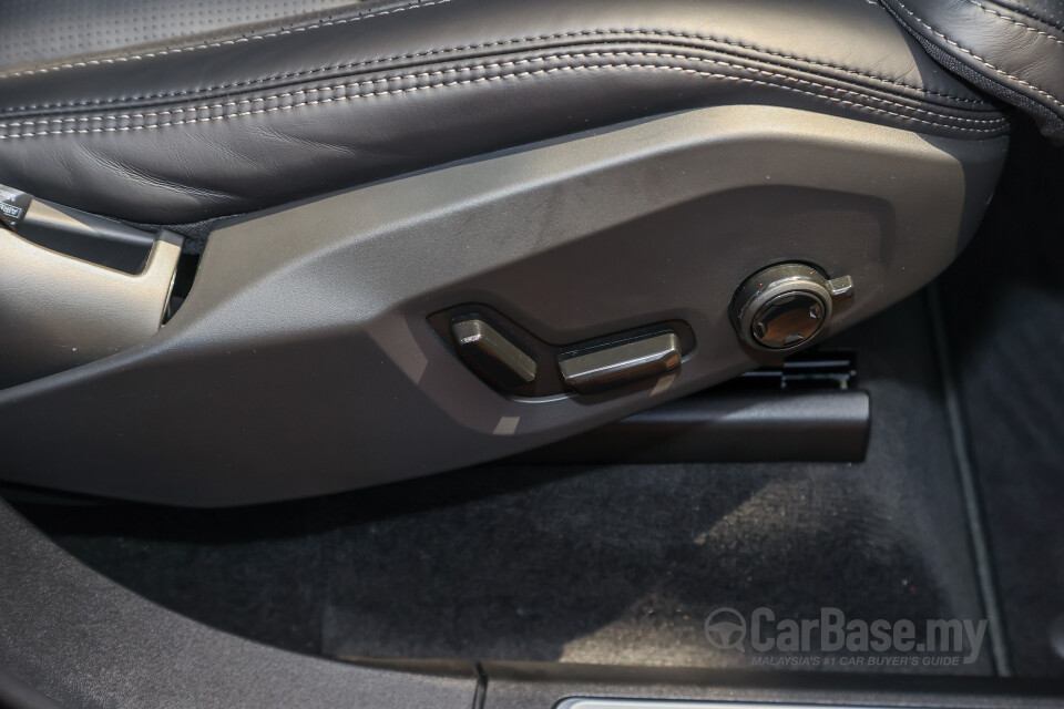 Volvo XC90 Mk2 Facelift 2 (2025) Interior