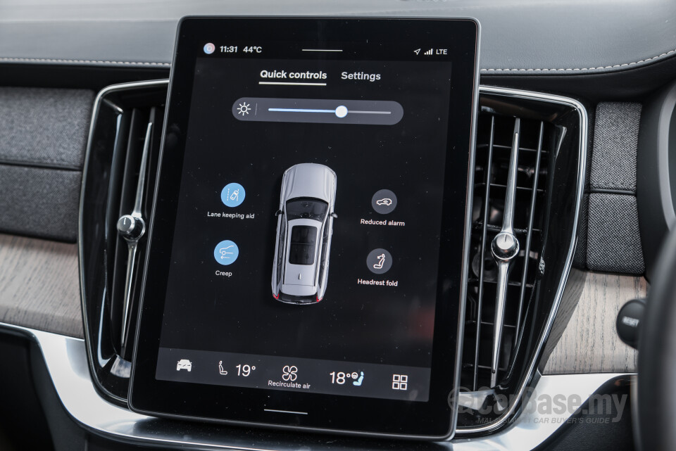 Volvo XC90 Mk2 Facelift 2 (2025) Interior