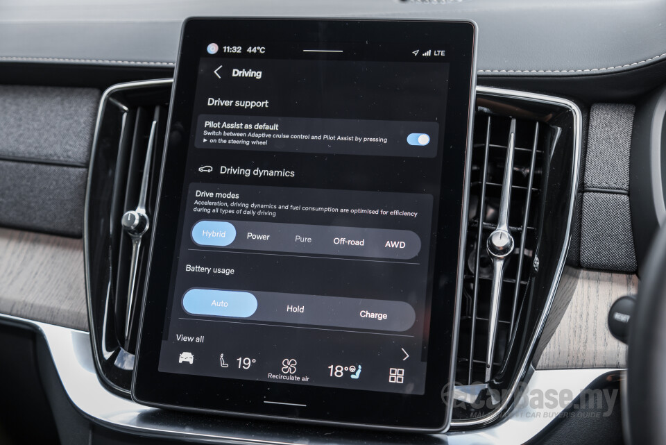Volvo XC90 Mk2 Facelift 2 (2025) Interior