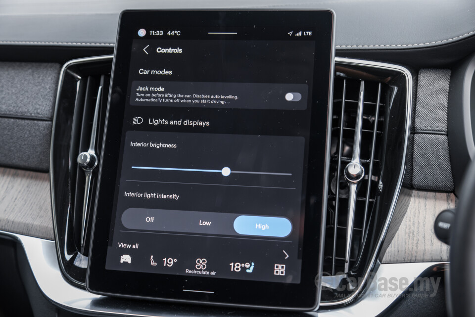 Volvo XC90 Mk2 Facelift 2 (2025) Interior
