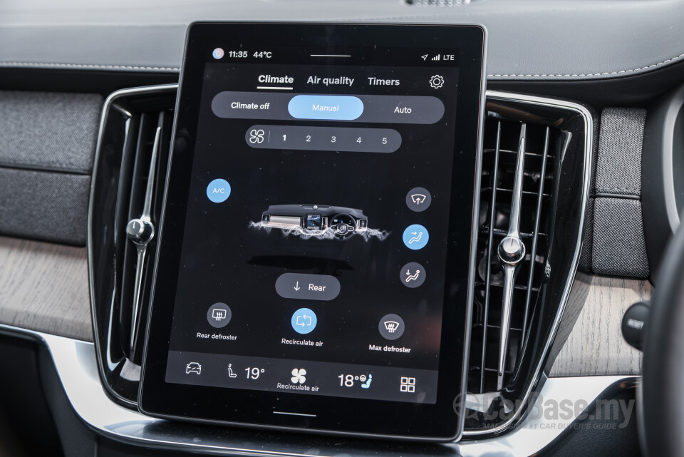 Volvo XC90 Mk2 Facelift 2 (2025) Interior