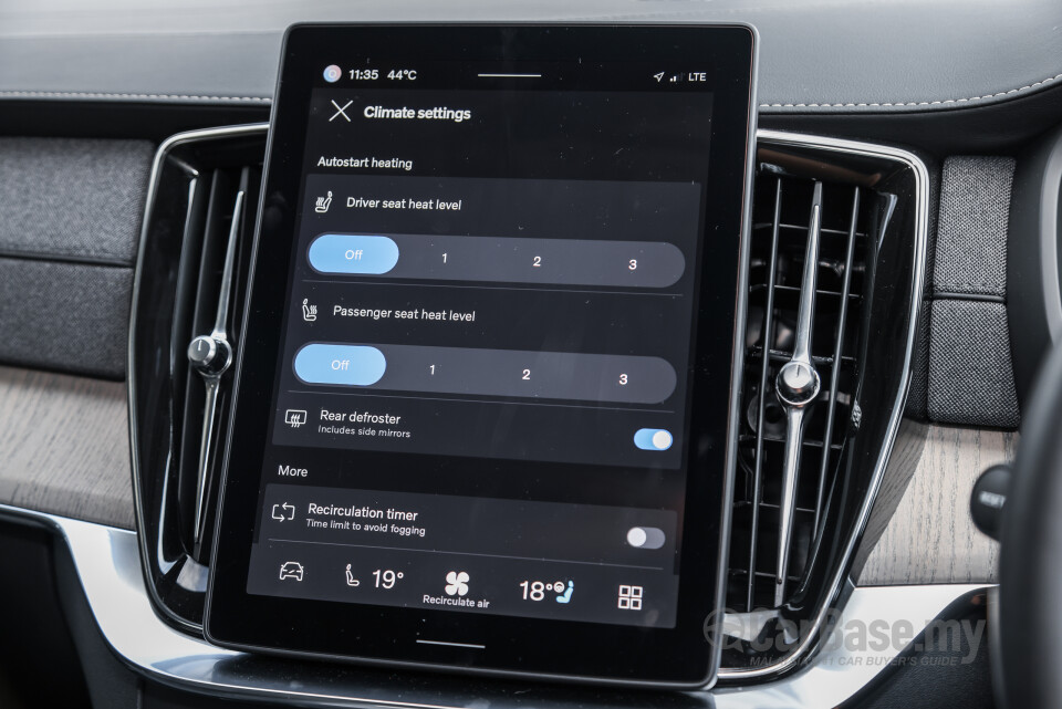 Volvo XC90 Mk2 Facelift 2 (2025) Interior