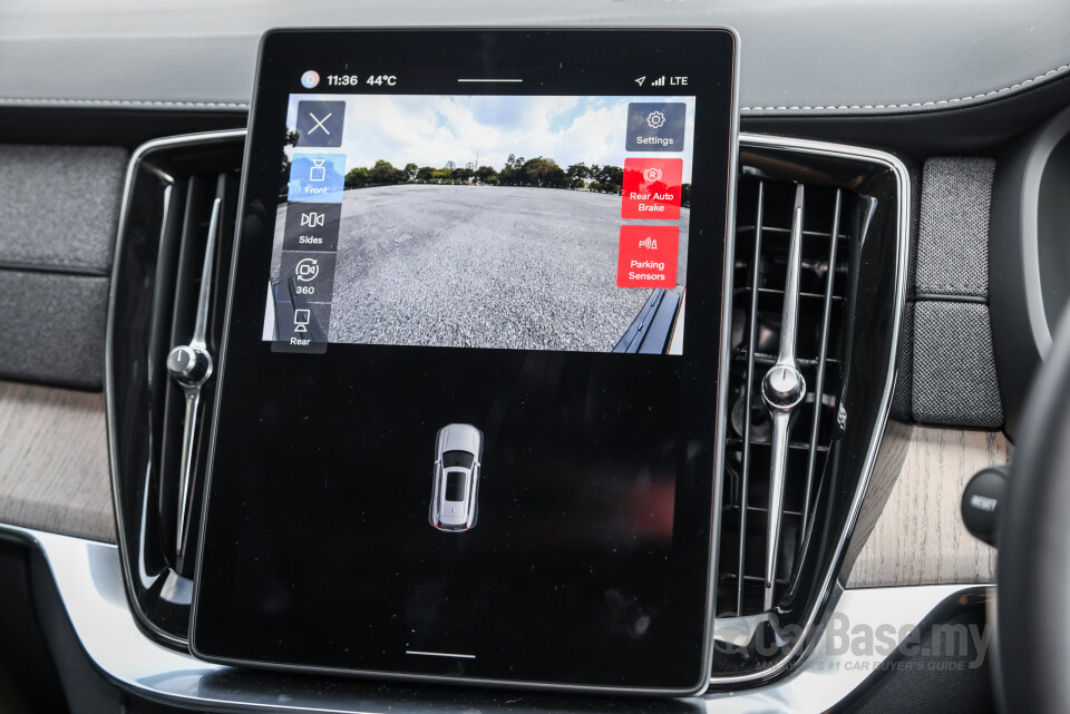 Volvo XC90 Mk2 Facelift 2 (2025) Interior