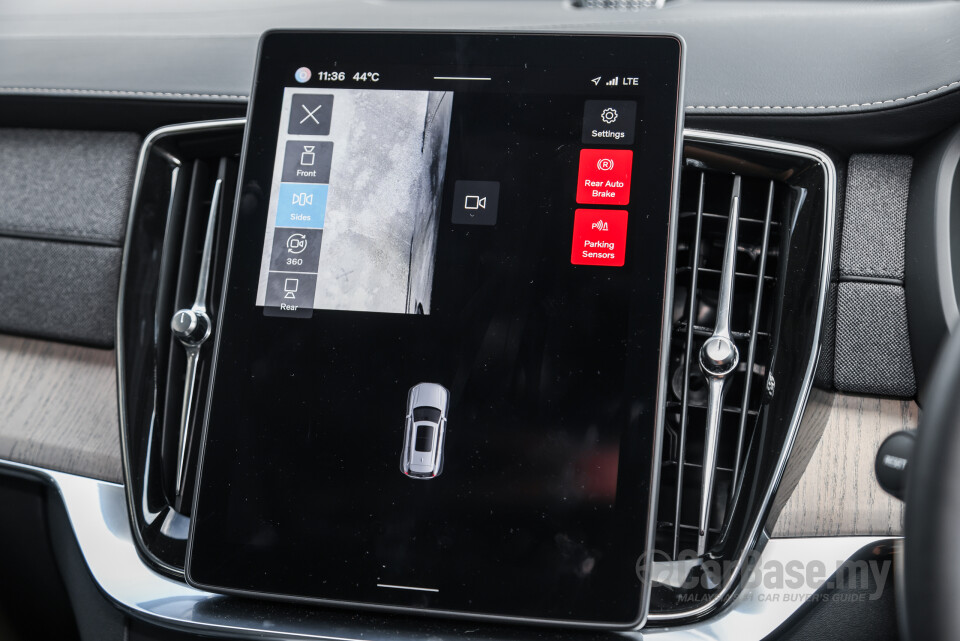 Volvo XC90 Mk2 Facelift 2 (2025) Interior