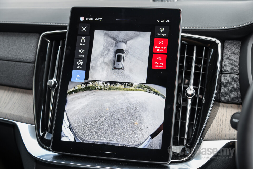 Volvo XC90 Mk2 Facelift 2 (2025) Interior