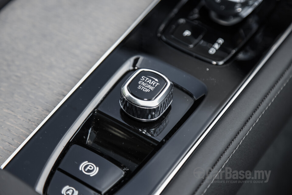 Volvo XC90 Mk2 Facelift 2 (2025) Interior