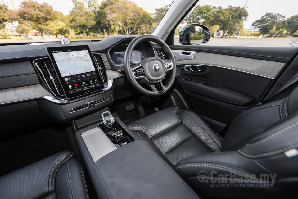 Volvo XC90 Mk2 Facelift 2 (2025) Interior