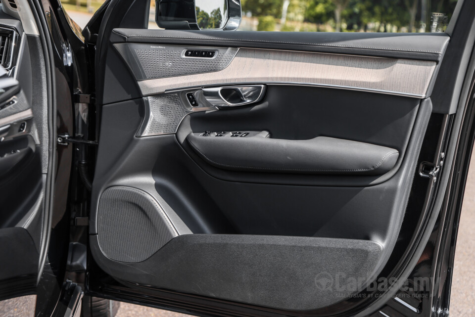 Volvo XC90 Mk2 Facelift 2 (2025) Interior
