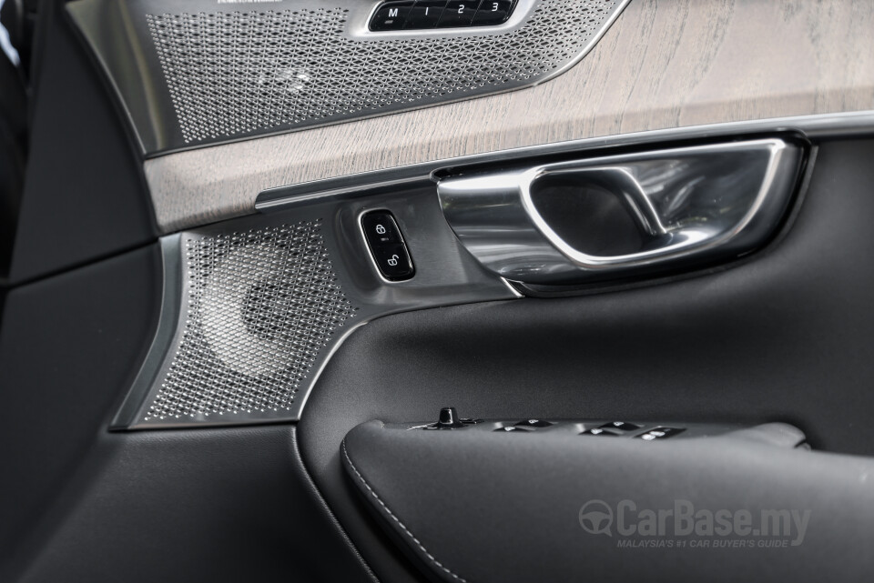 Volvo XC90 Mk2 Facelift 2 (2025) Interior