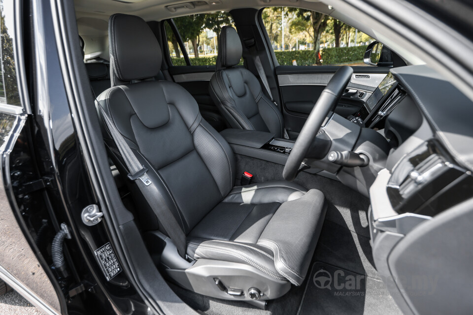 Volvo XC90 Mk2 Facelift 2 (2025) Interior
